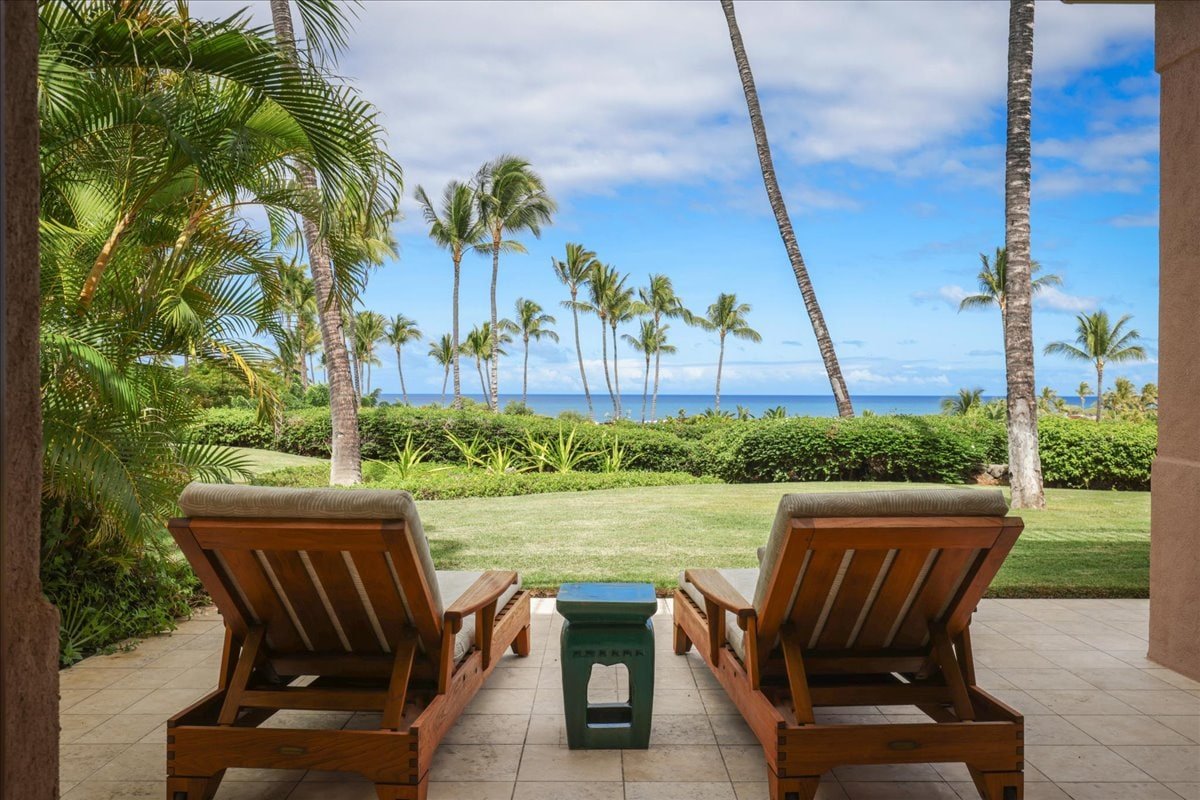 Hillside Villa 2102 – Onsite Staff & Daily Housek