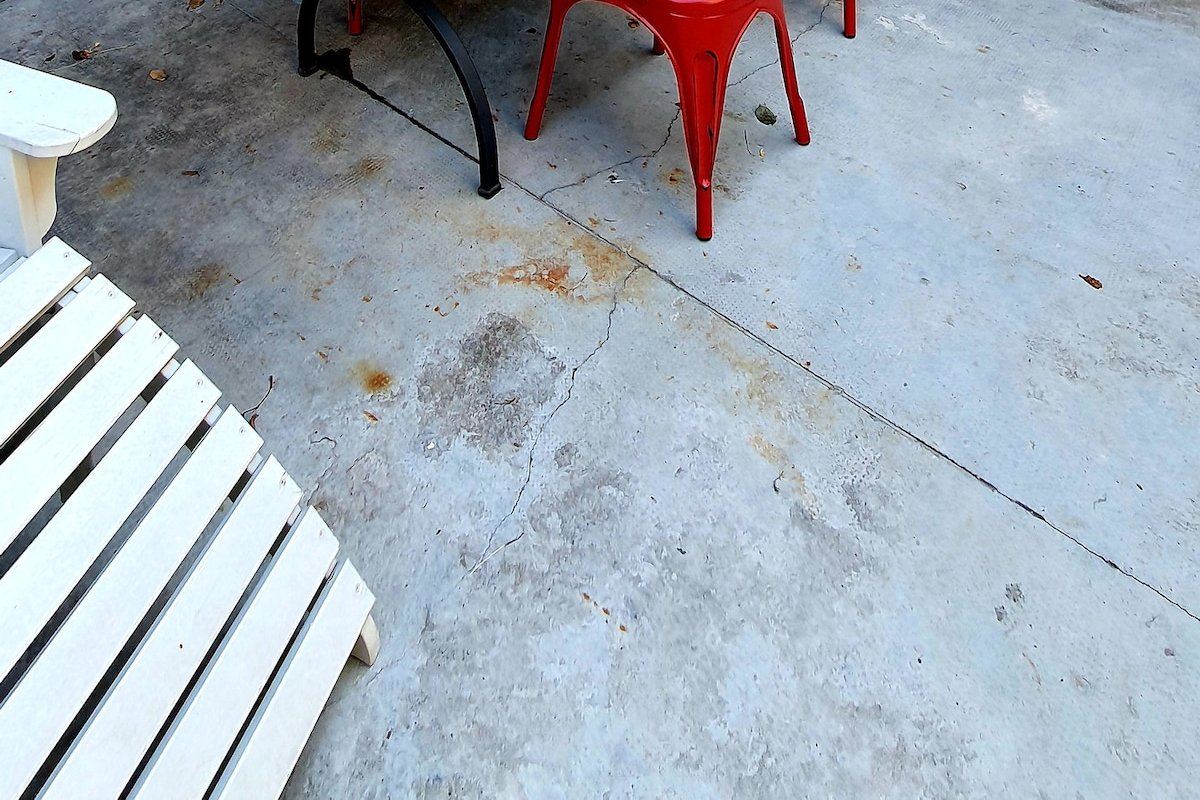 Boutique apartment with patio. Navigli experience gallery image 5