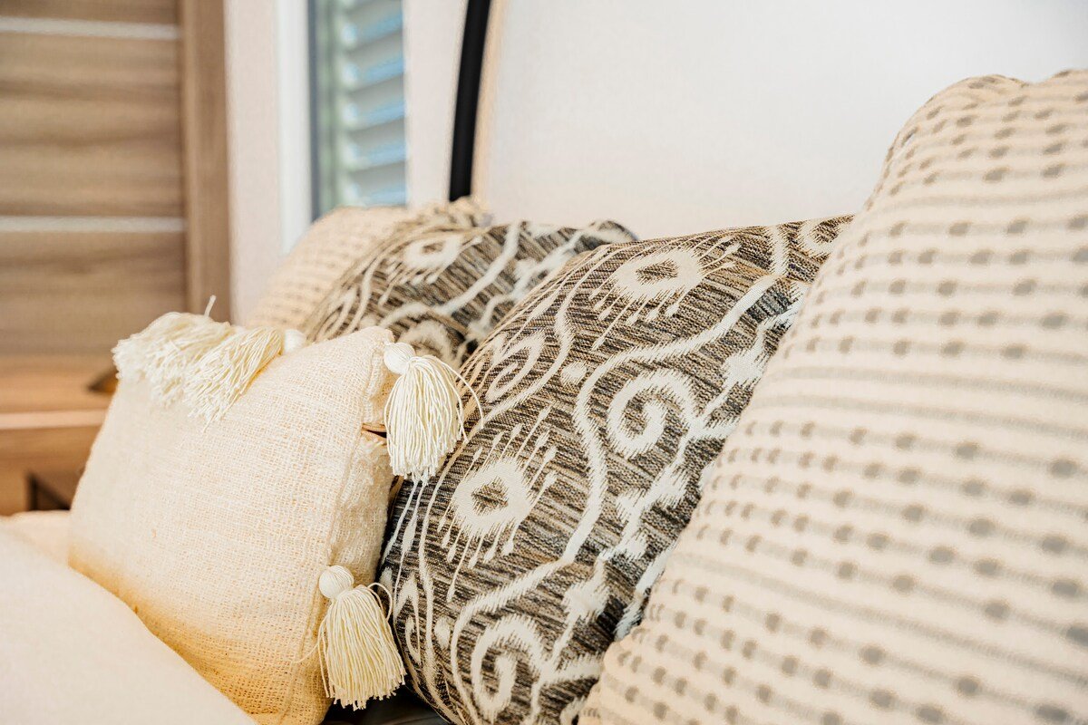 Luxury Beachfront Villa gallery image 3