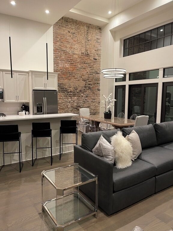 Charming Loft with Exposed Brick gallery image 5