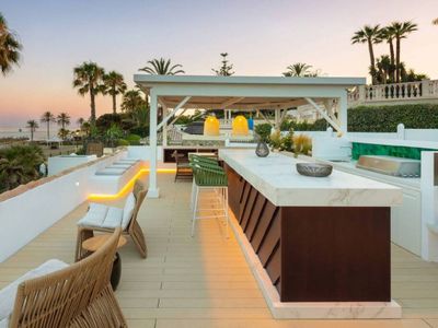 Beachfront Luxury Villa in the Golden Mile