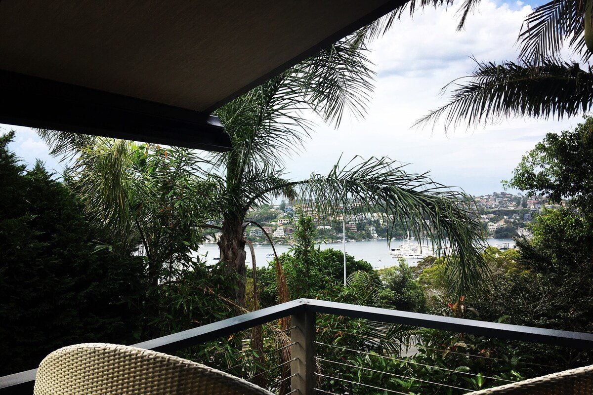 Mosman Harbourside Home gallery image 4