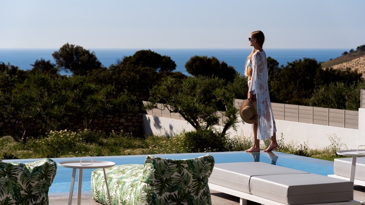 Margaret Villa – Pool, Heated Spa Whirlpool & BBQ gallery image 2