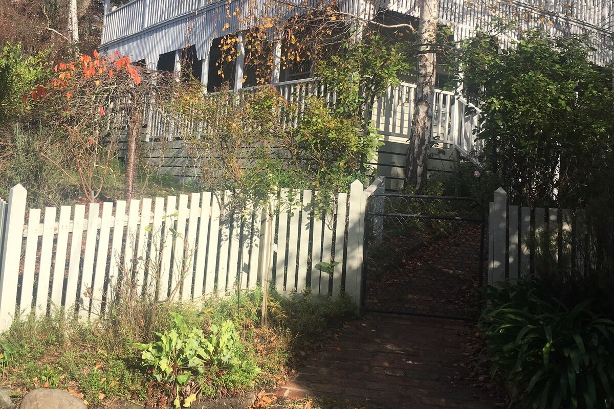 Historic House with Sea Views gallery image 3