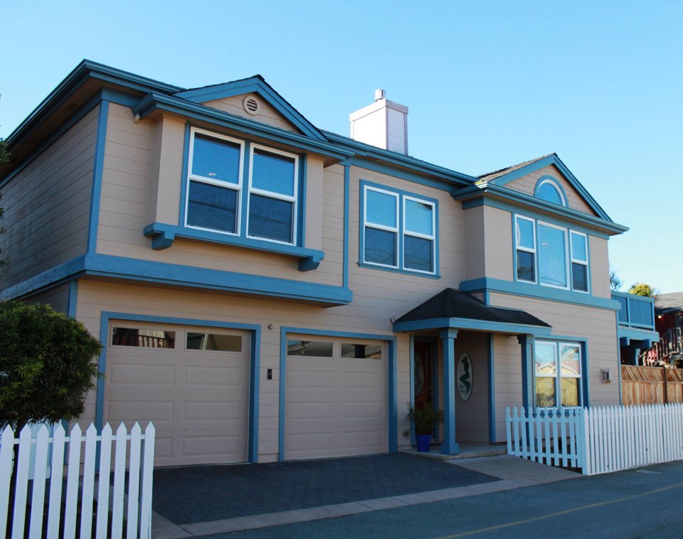 Mermaid Beach House, Walk to Beach / Aquarium!