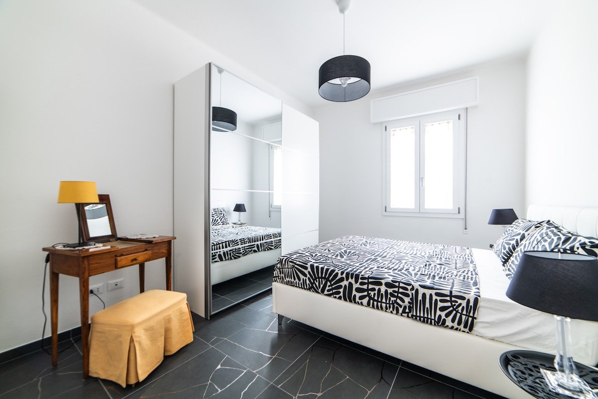 Morgana guarda il canale – Centro storico gallery image 2