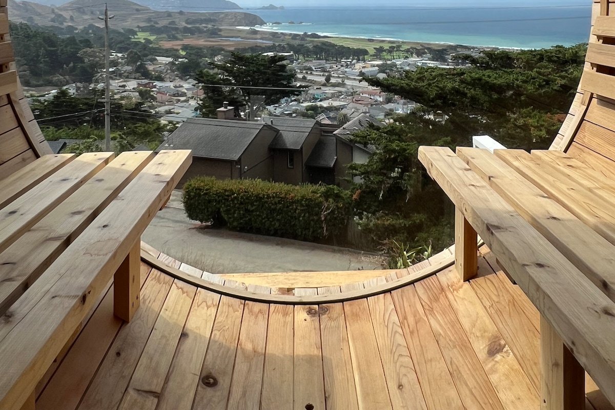 Oceanview Sauna, Hot Tub & Fire Pit Serene Getaway gallery image 3