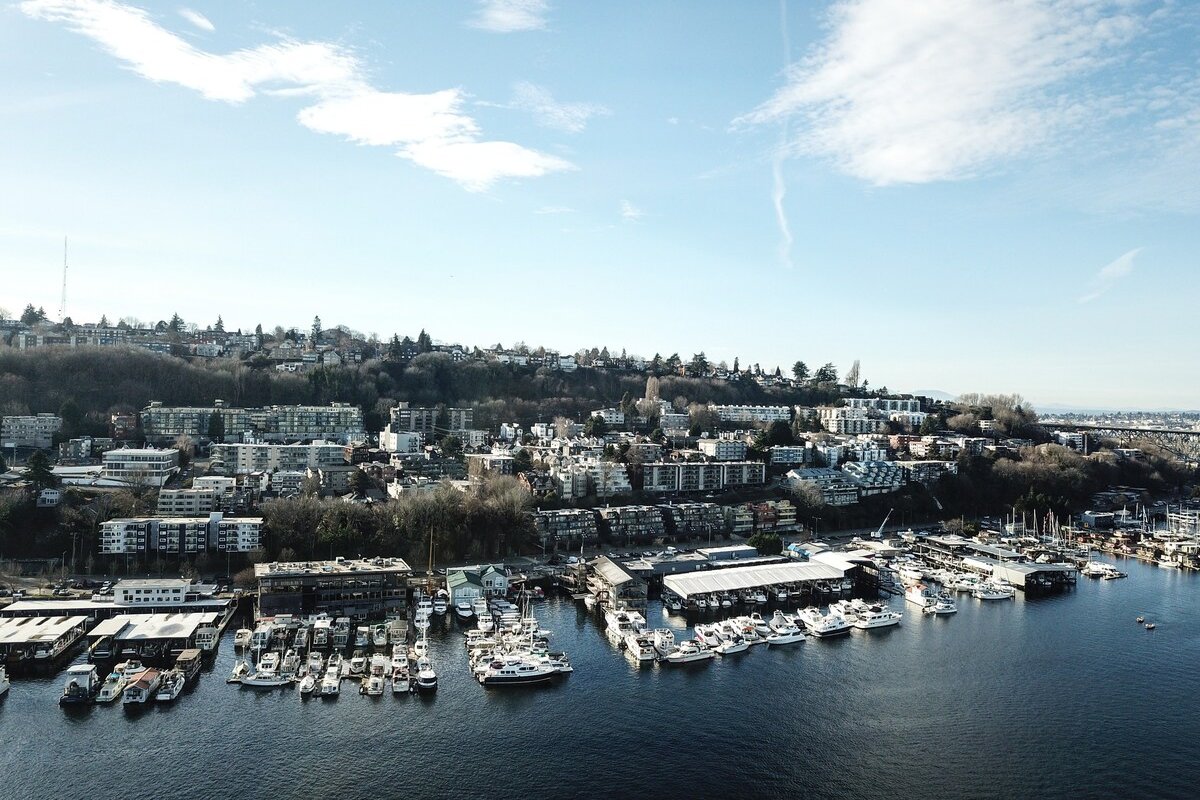 Queen Anne Rooftop • FIFA Stay • Skyline Views gallery image 5