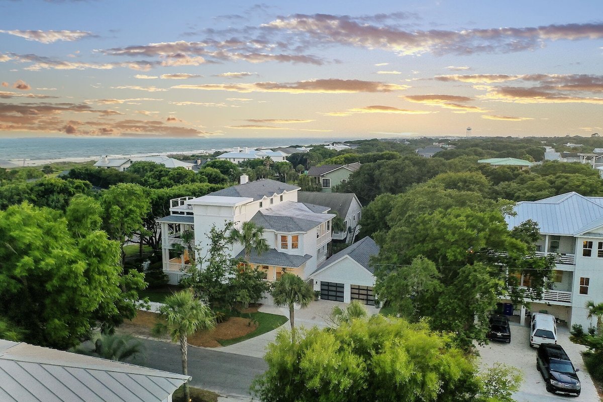 Lux. IOP Home on Palm Blvd w/ Pvt. Pool + Views!