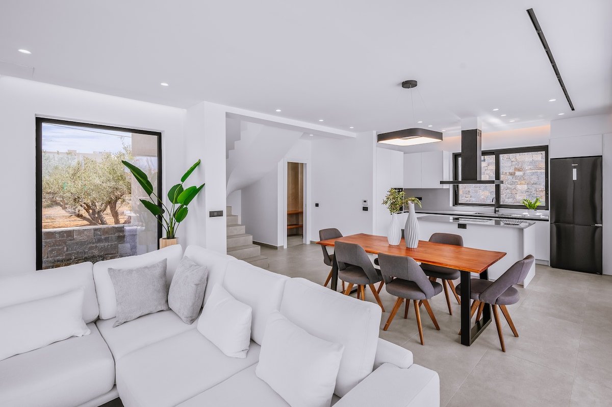 Villa Evi | 3BD Luxury Villa by Temma Villas gallery image 5