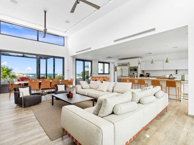 Las Brisas Penthouse A