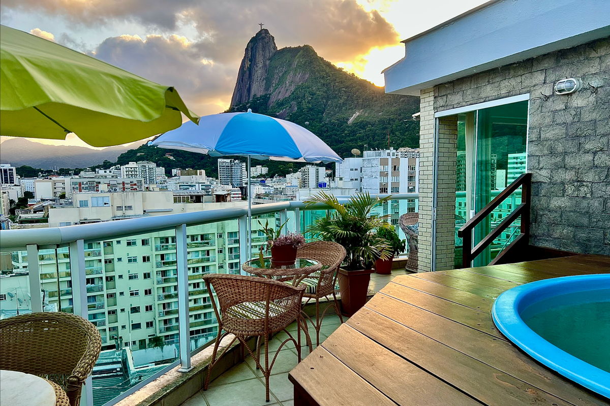 Cobertura com linda vista para o Cristo