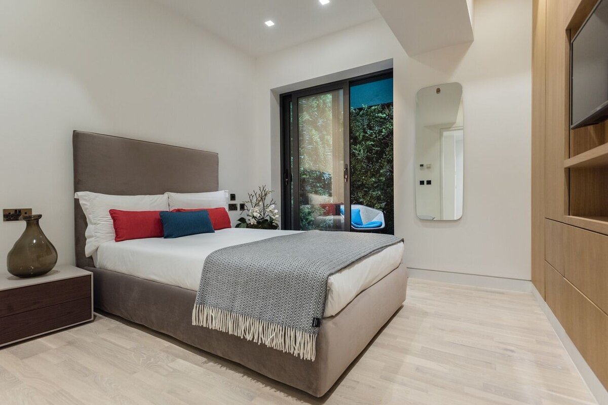 Tranquil 3 Bedroom a few steps from Covent Garden gallery image 5