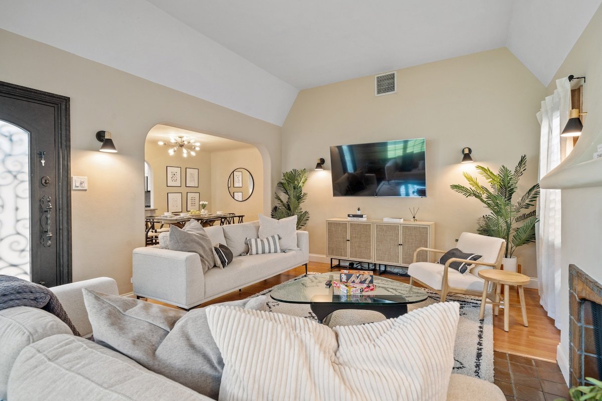 The Maison Pool Villa gallery image 3