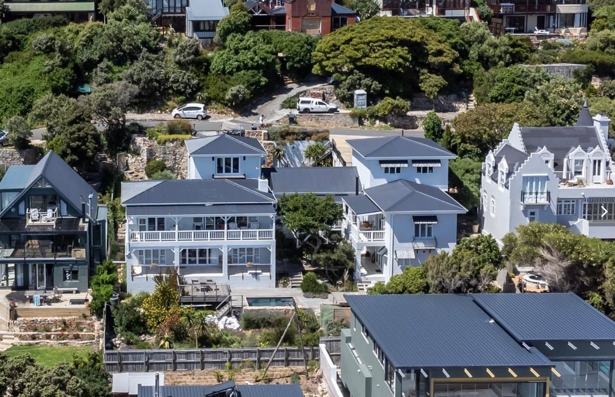 Luxurious Ocean-View Villa with Pool & Pizza Oven gallery image 2