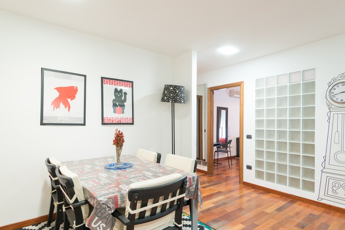 Modern Apartment Naples 4 bedroom gallery image 5