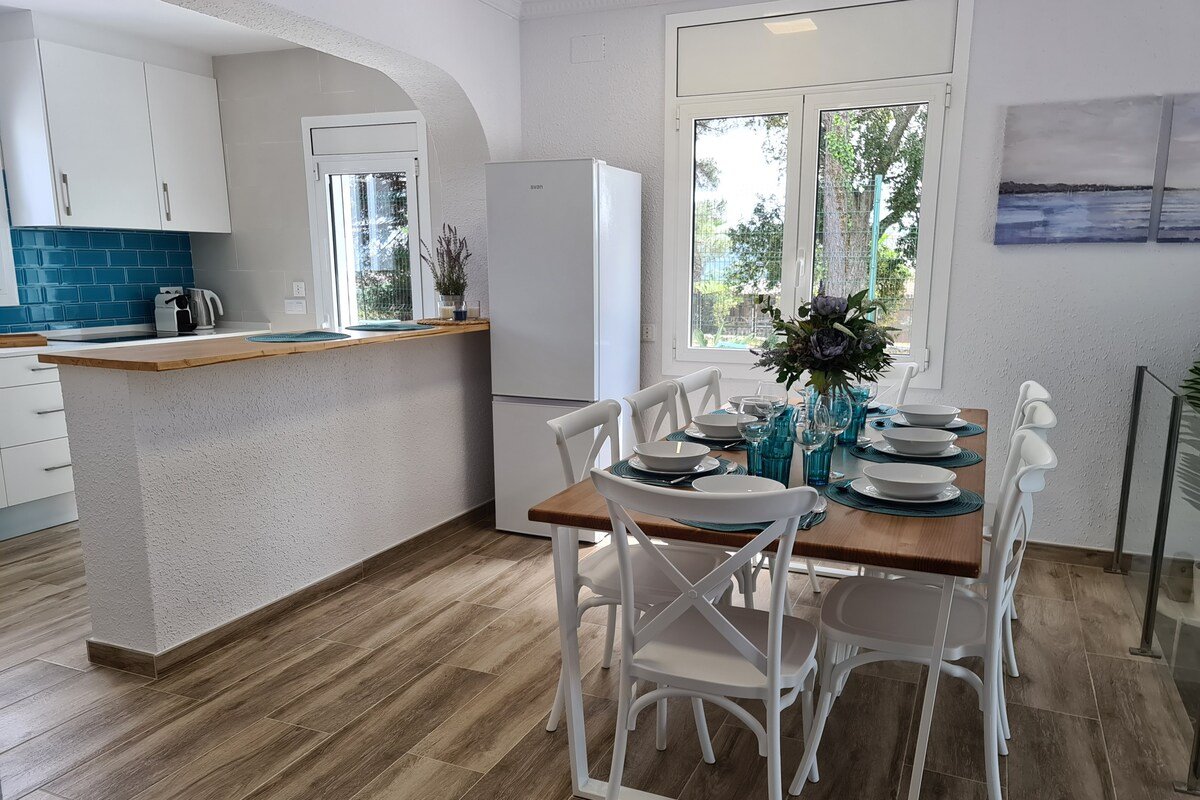 Villa Meru 7 pax, A/C, Pool & Mini Sports pitch gallery image 5