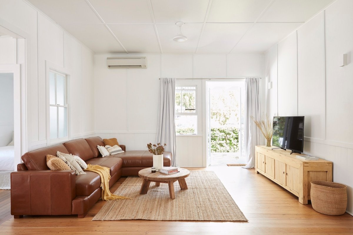 Paradiso Property Byron Beach House w heated pool gallery image 3