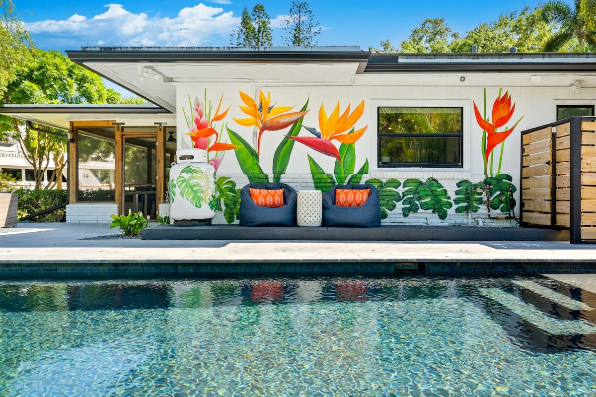 Waterfront, Tropical Pool, Pet Friendly & Gated gallery image 4