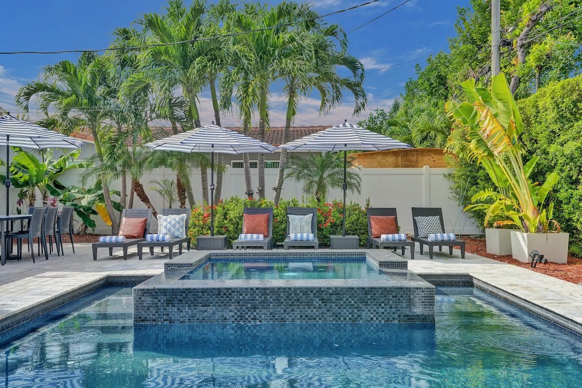 •Coconut Clubhouse• Heated Pool-Hot tub-Ping Pong gallery image 4