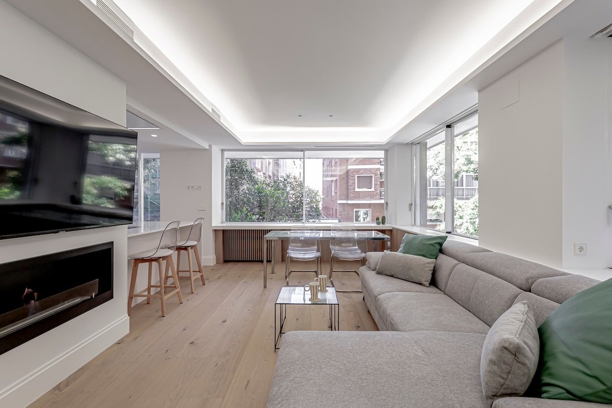 Chamberí Living – New Luxury Apartment (A+D+E) gallery image 2