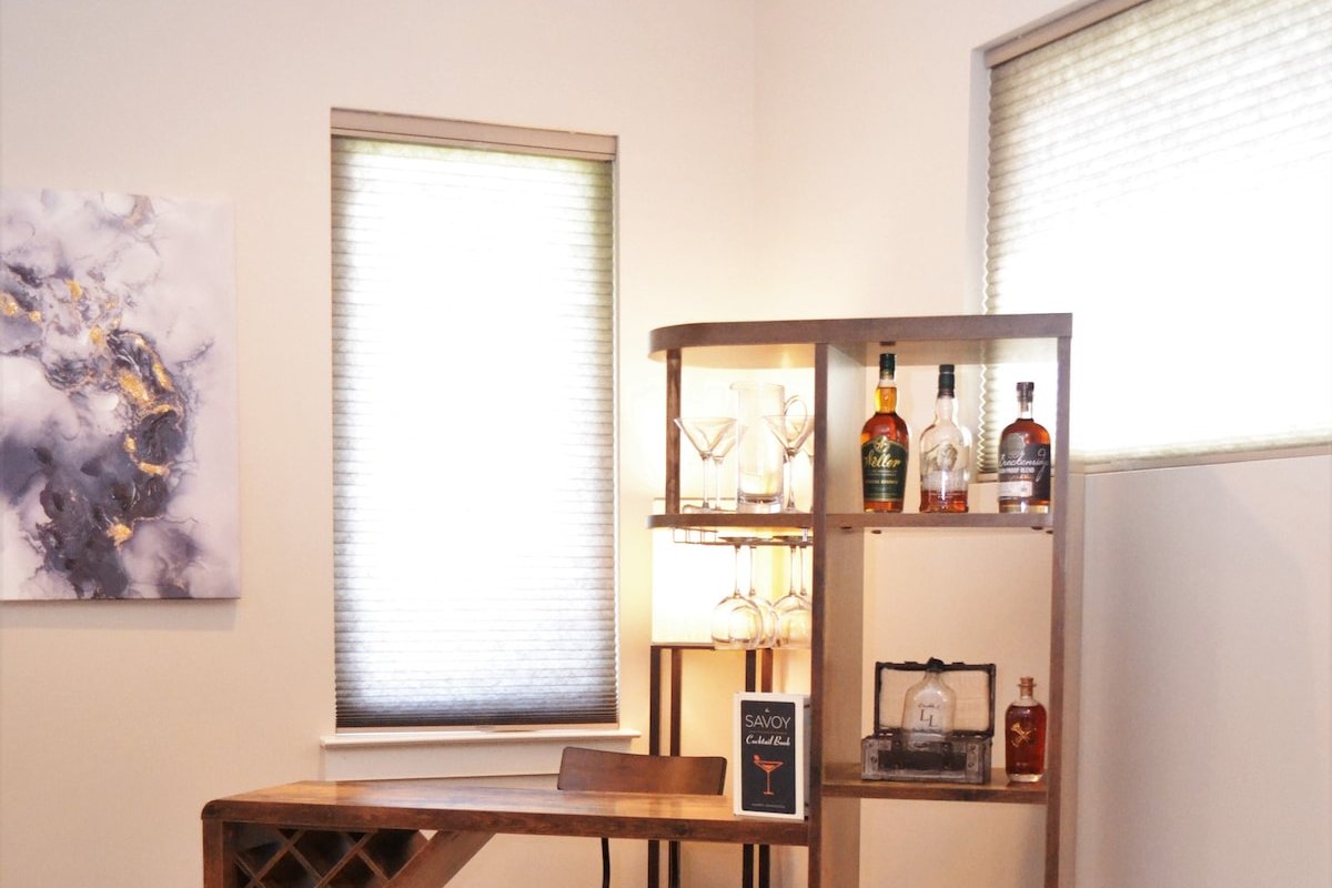 Beautiful & Spacious Modern Home in Nashville! gallery image 5