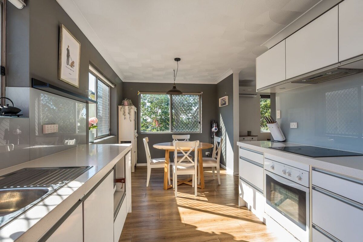 City Fringe Retreat Parkland Views gallery image 4