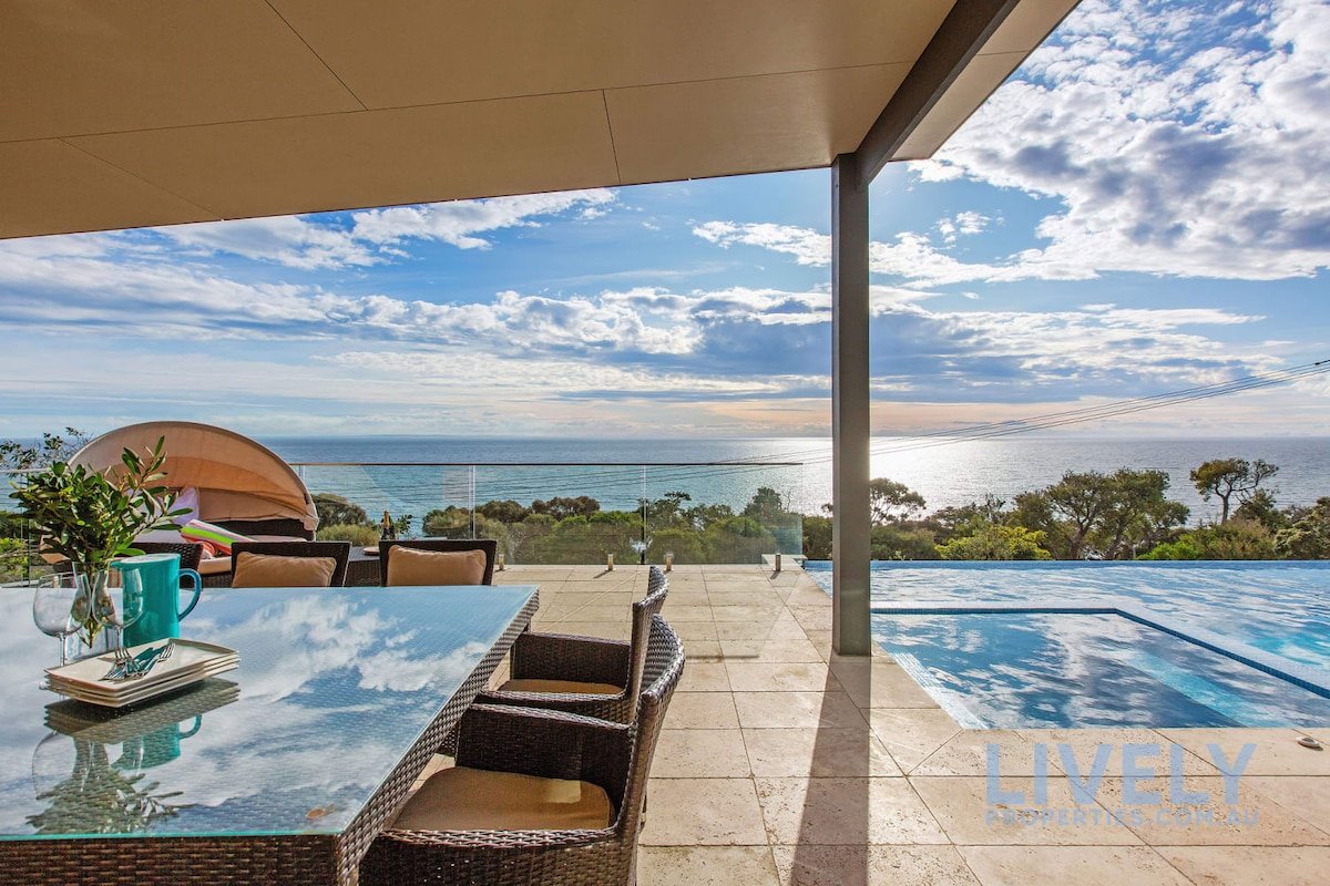 The Ocean’s Edge, Luxury Entertainer with Views gallery image 2