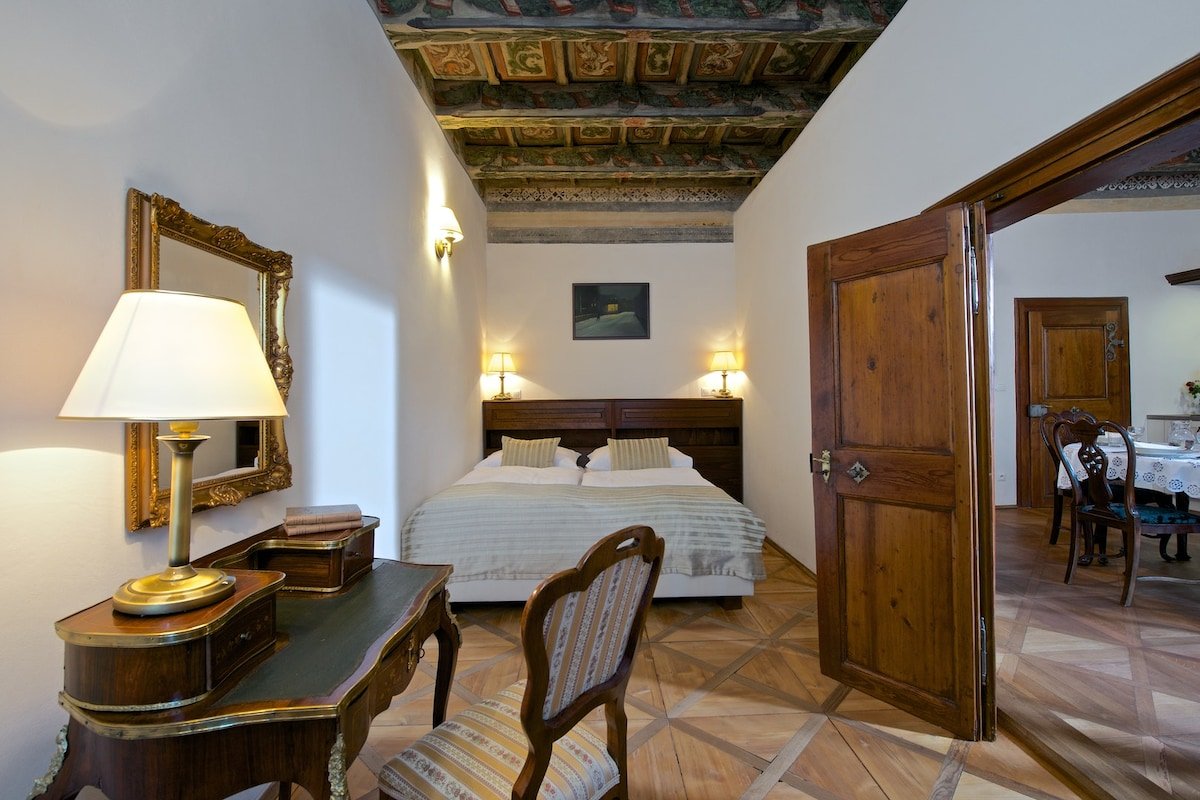 Amazing Prague Castle view Two bedroom apartment gallery image 5