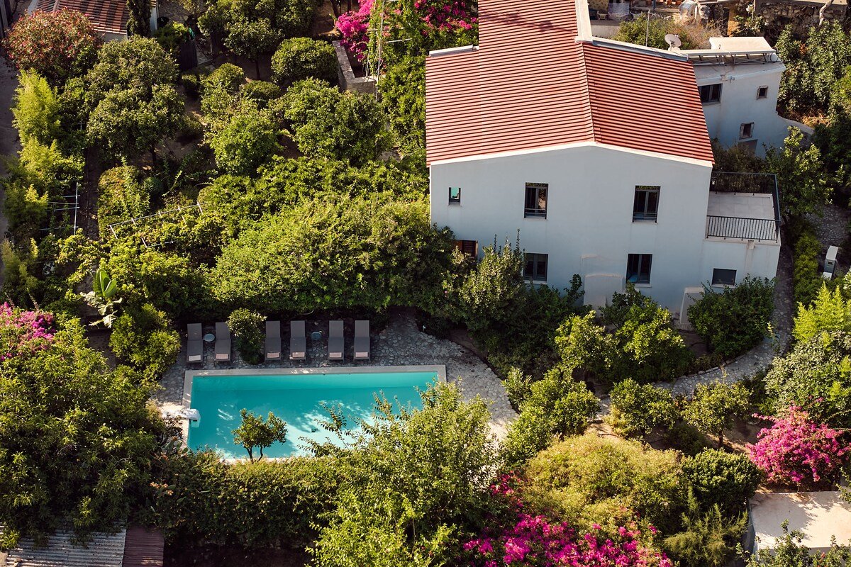 Muazzo Historic Residence, in the Village Core gallery image 5