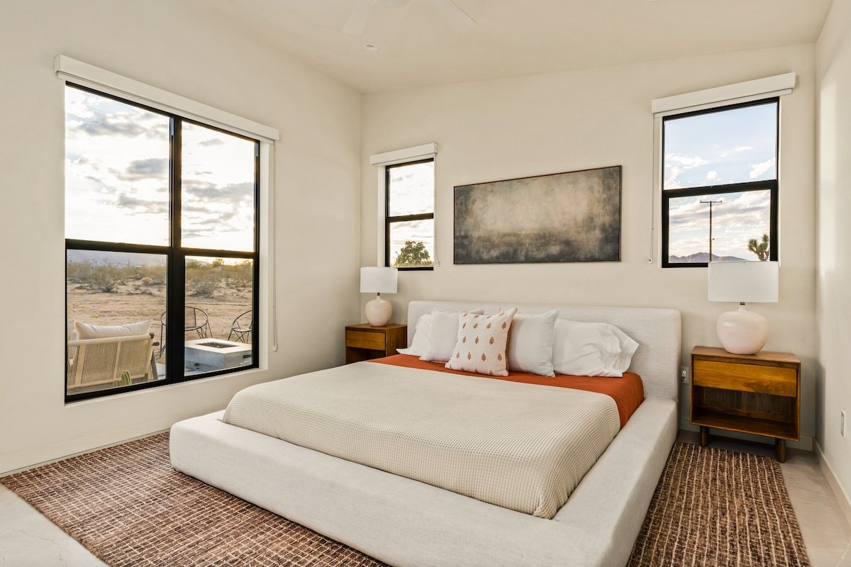 Alba · Pool, Spa, Fire Pit and Outdoor Movies! gallery image 3