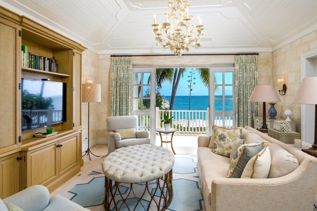 Bachelor Hall gallery image 4