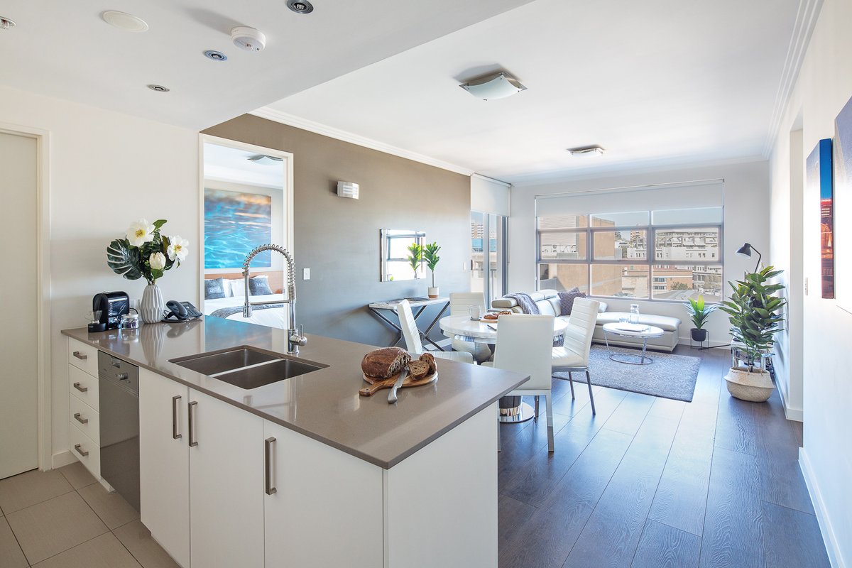 Luxe Two Bedroom Apartment- In the Heart of Sydney
