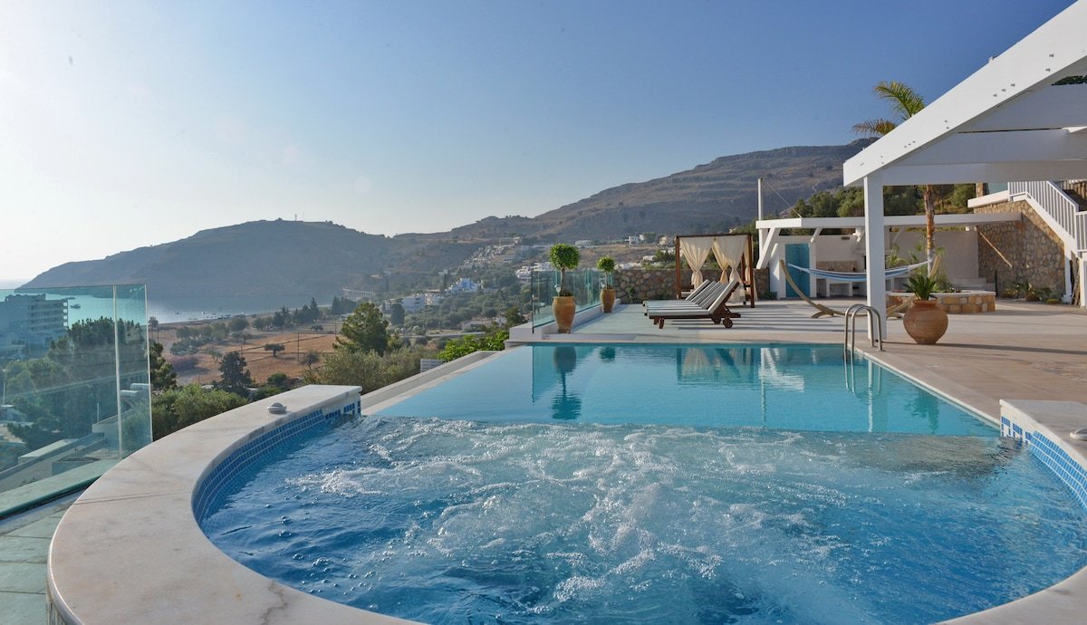 Modern Luxury Villa In Lindos with Pool & Jacuzzi gallery image 2
