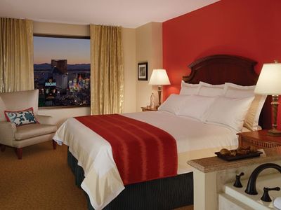 Luxury 2 Bd Marriott Grand Chateau on Vegas Strip