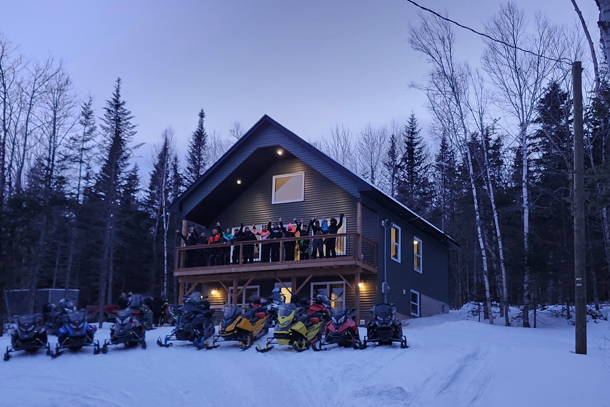 Trails End Lodge Fundy National Park area HOT TUB