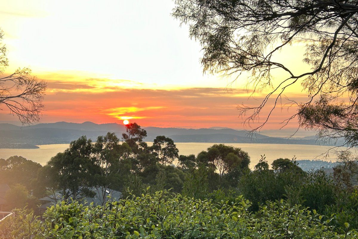 Hillcrest Haven. River Views 10min from Hobart