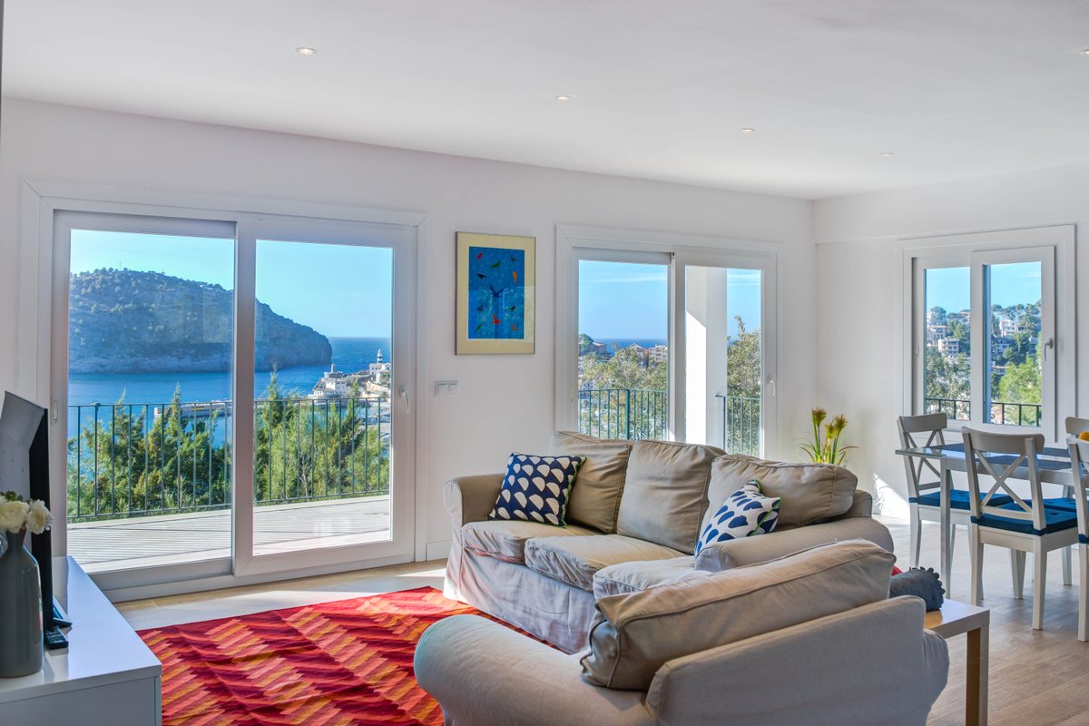 3-Bedroom house w/AC & pool. Port de Sóller views
