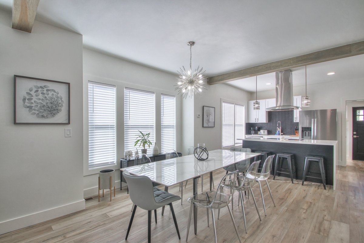 4 Bedroom – Music Row!