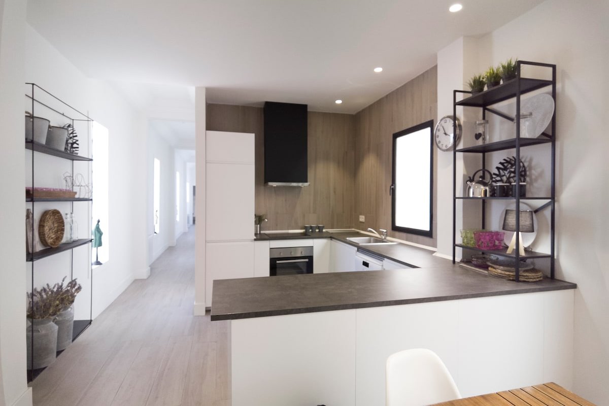 City Hall – Central Market, 8 Pax – 4 bedrooms gallery image 4