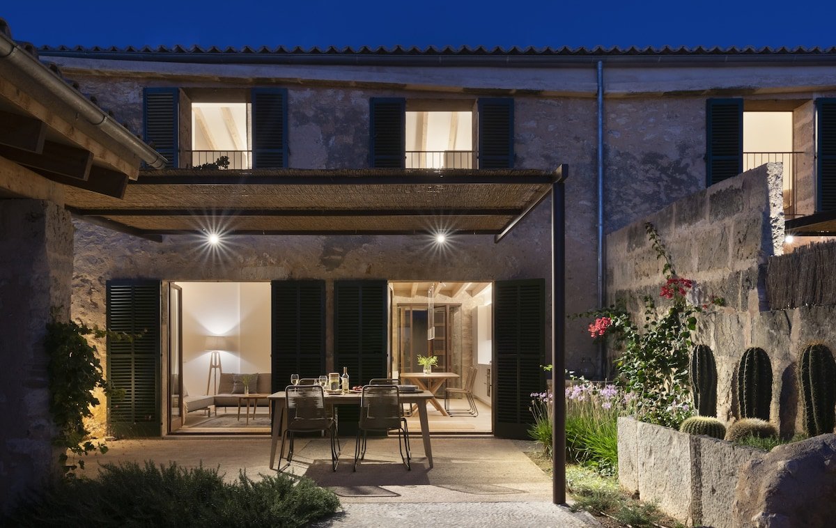 Can Cunso 18, piscina, barbacoa, estilo y confort gallery image 3