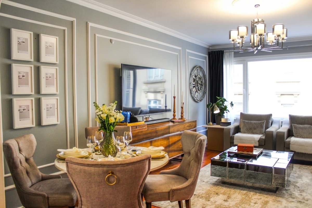 Stylish Luxury Flat gallery image 3