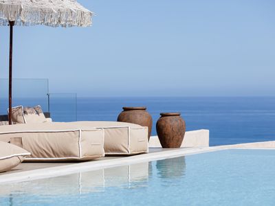 Casa Tequiero, an Ethereal SeaView Retreat