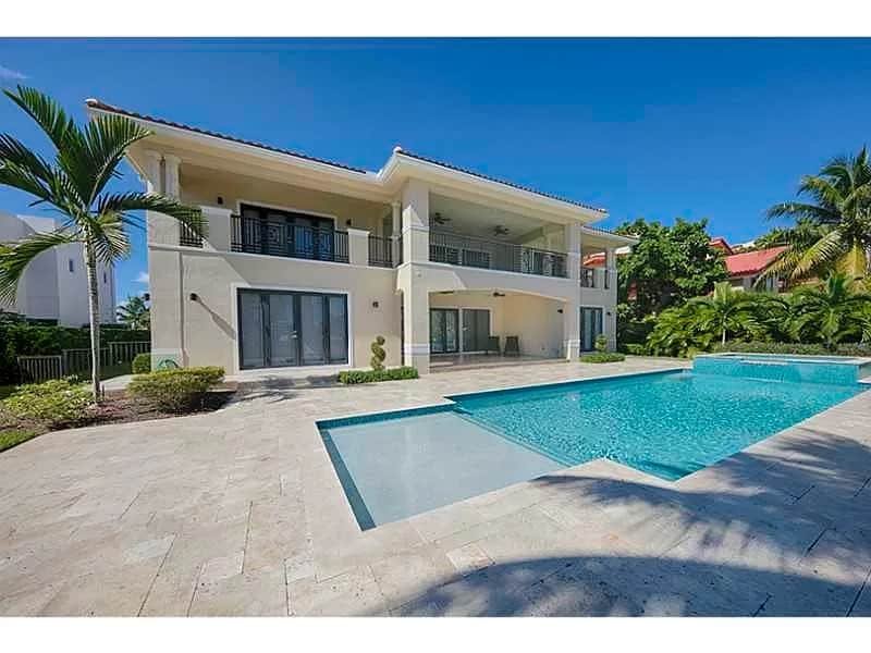 Villa on the Water in Golden Isles gallery image 3