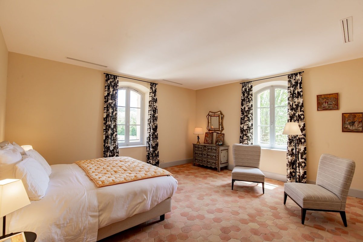 Grande demeure gallery image 2