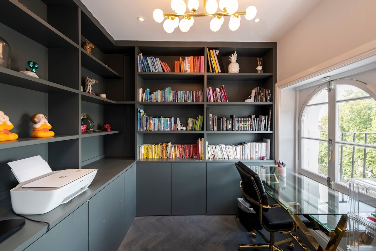 5-Bed Penthouse | Huge Roof Terrace & AC gallery image 4