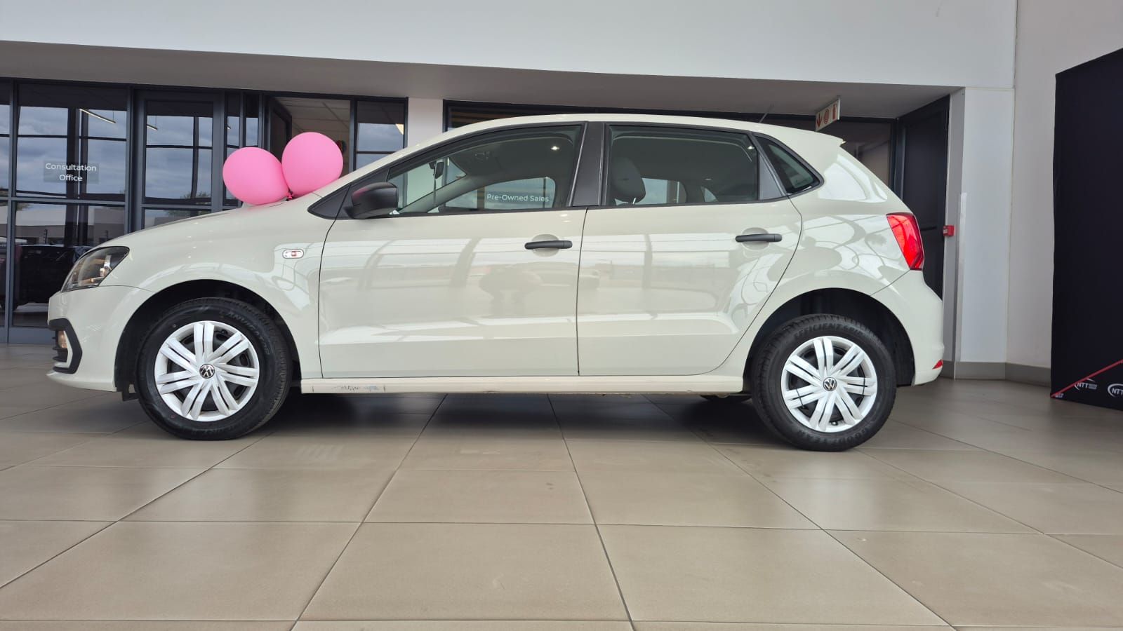 Used car gallery