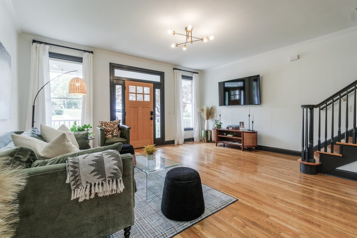 8-person house near downtown Nashville gallery image 4