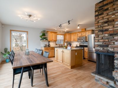 MINNeSTAY*The Retreat at Linden Hills | Lakes