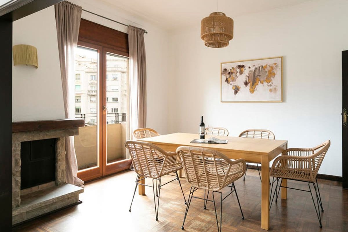 Great Eixample Apartment gallery image 3